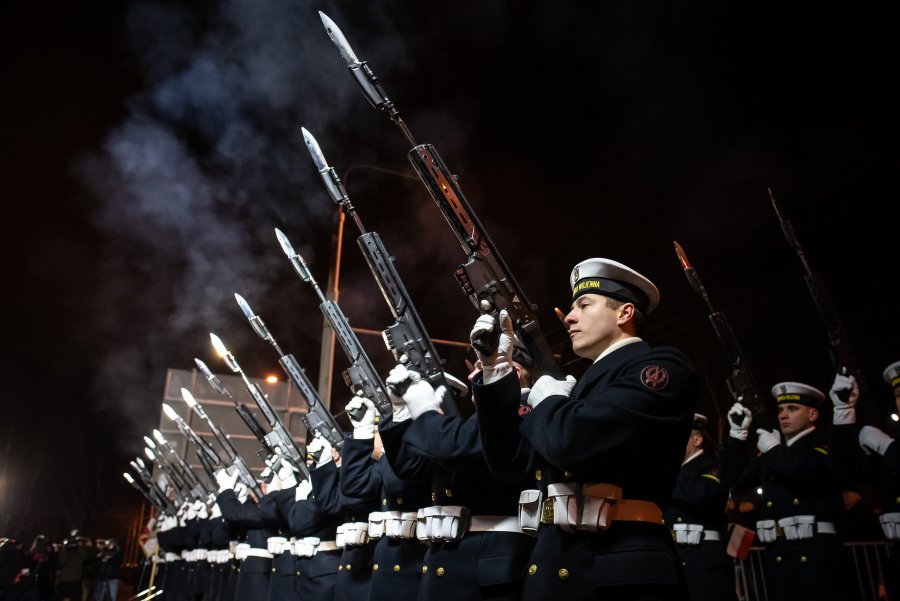 Obchody przy pomniku Ofiar Grudnia '70 w Gdyni, fot. Dawid Linkowski