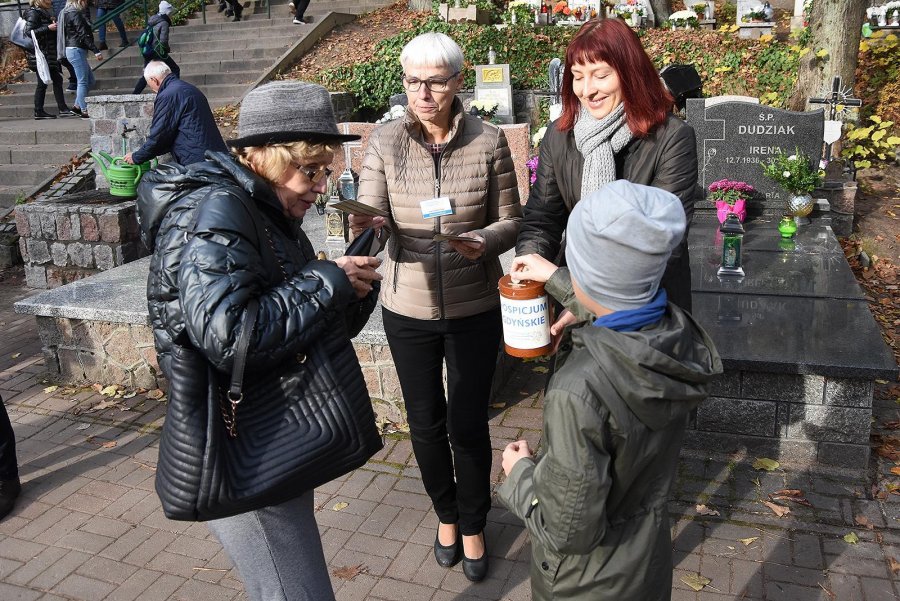 W Gdyni tradycyjnie odbywa się zbiórka pieniędzy na rzecz Hospicjum imienia św. Wawrzyńca, fot. M. Puszczewicz