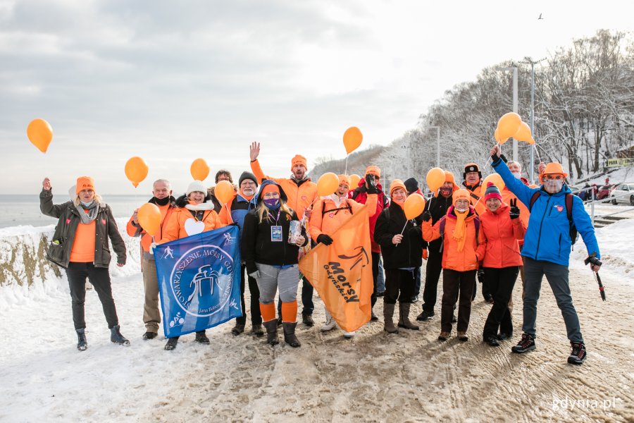 Wolontariusze na ulicach Gdyni podczas 29. finału WOŚP, fot. Karol Stańczak