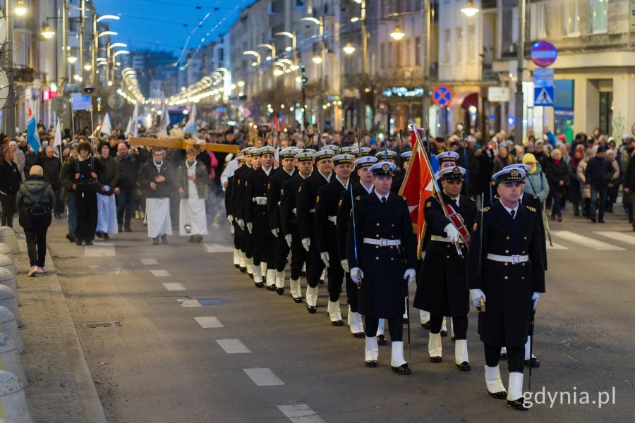 Gdyńska Droga Krzyżowa przeszła ulicami miasta 