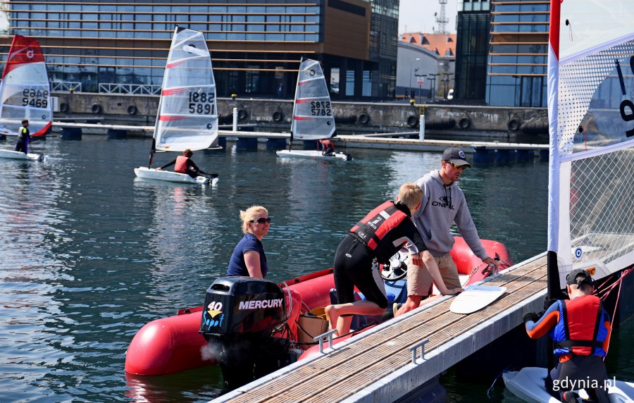 Oficjalnie powitanie pierwszej jednostki korzystającej z Mariny Yacht Park, fot. Kamil Złoch