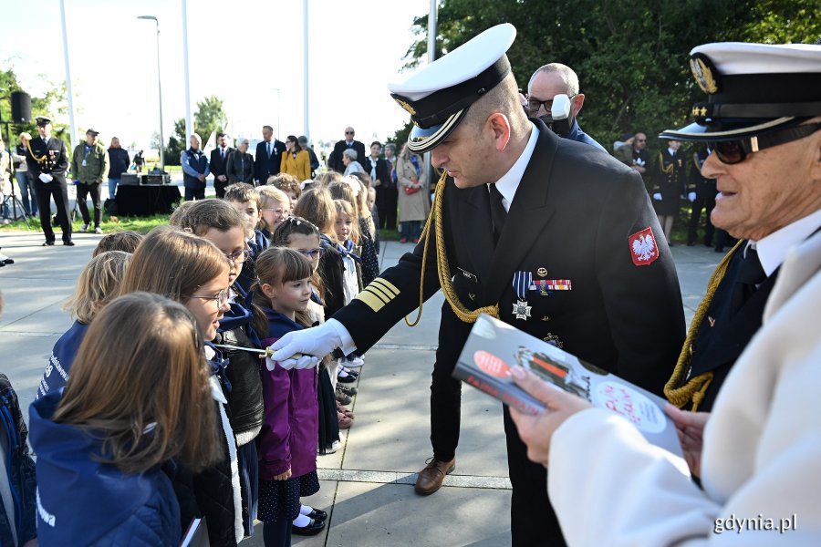  Dzień Polskiego Państwa Podziemnego – uroczystości z okazji 86. rocznicy jego utworzenia pod Pomnikiem Armii Krajowej w Gdyni (fot. Michał Puszczewicz)