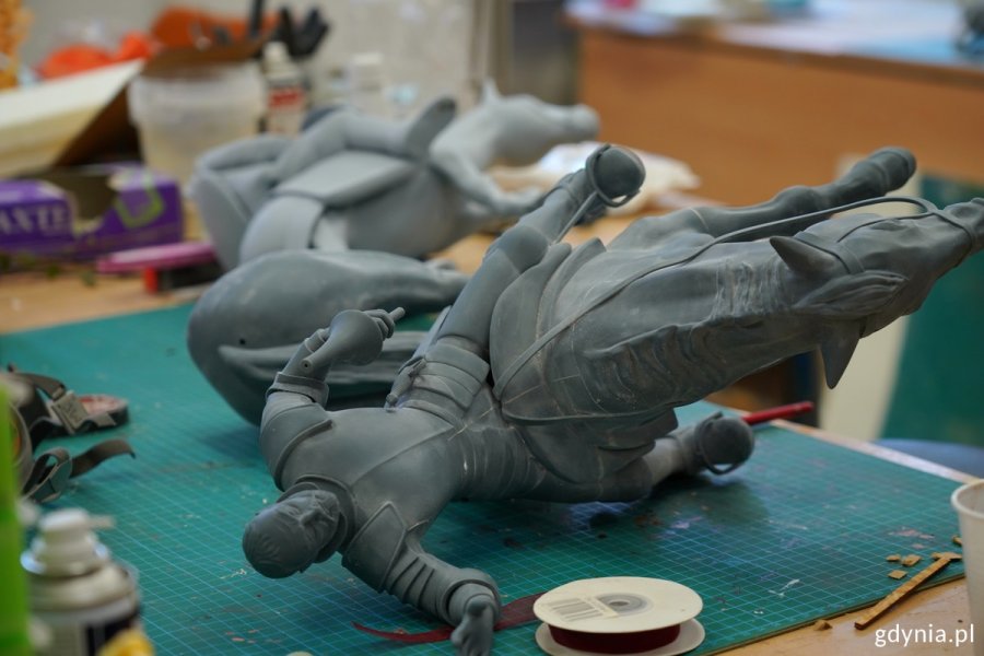 Lalki testowe z animacji „Don Kichot”: jeździec na koniu