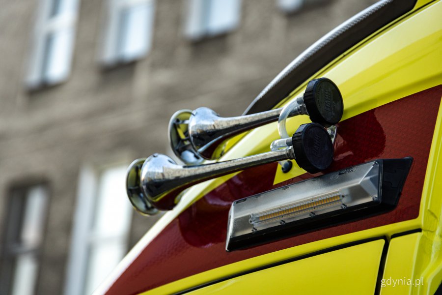 Nowy ambulans zakupiony na potrzeby Miejskiej Stacji Pogotowia Ratunkowego w Gdyni (fot. Kamil Złoch)