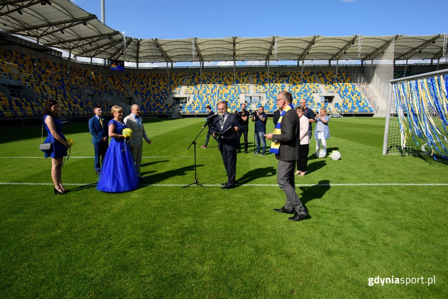 Ślub na Stadionie Miejskim / fot. Dawid Linkowski