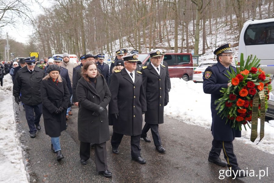 W uroczystościach wzięli udział m.in.: Aleksandra Kosiorek, prezydent Gdyni oraz Ireneusz Trojanowicz, wiceprzewodniczący Rady Miasta (fot. Magdalena Starnawska)