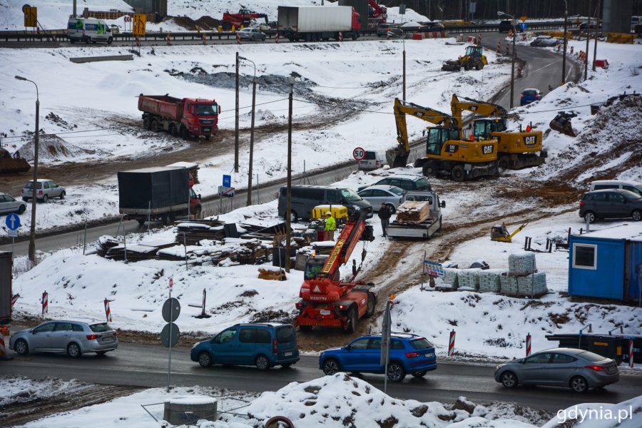 Drogowcy nie zwalniają tempa, pomimo zimowej aury na terenie budowy // fot. Paweł Kukla