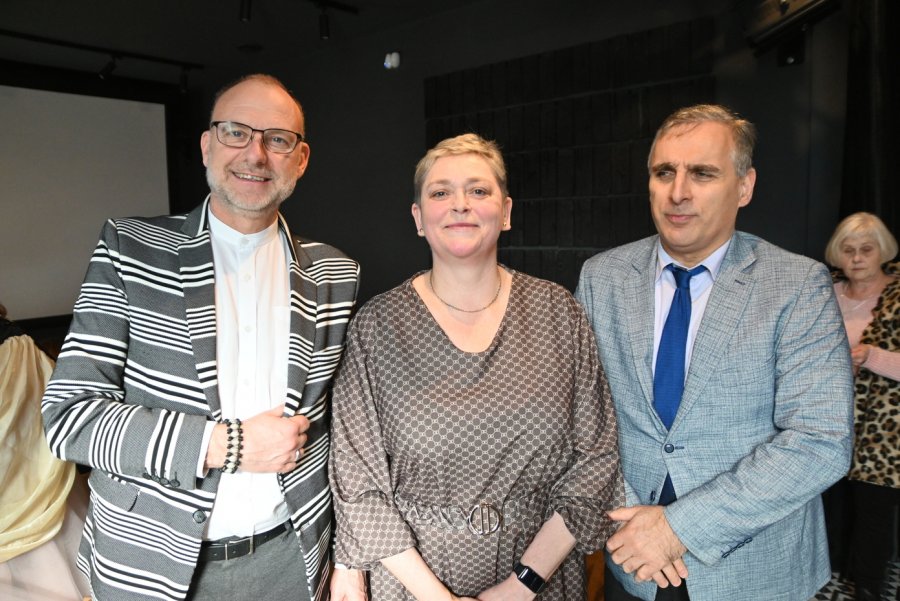 Michał Guć, wiceprezydent Gdyni ds. innowacji, Przewodnicząca PSONI koło w Gdyni Magdalena Borowska i Dariusz Majorek, dyrektor gdańskiego oddziału PFRON. Fot. Zygmunt Gołąb