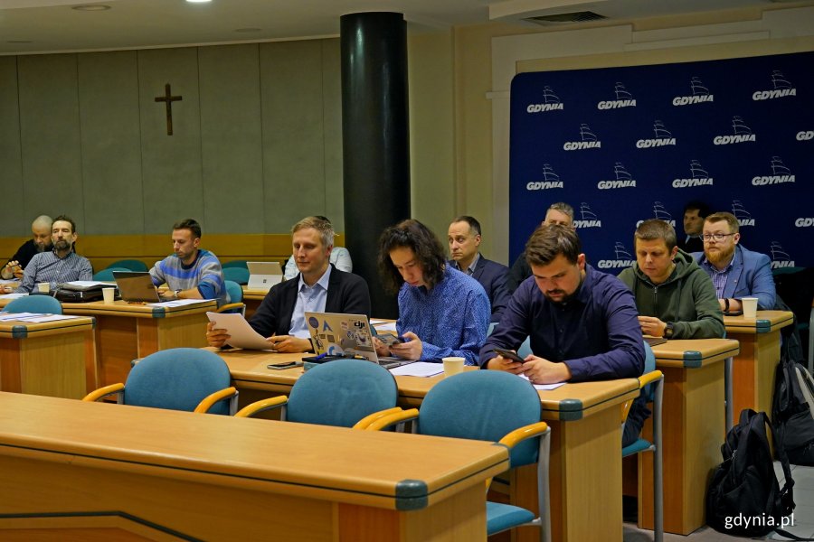 Rada ds. Mężczyzn w Gdyni podczas drugiego spotkania, które odbyło się w sali obrad Rady Miasta 