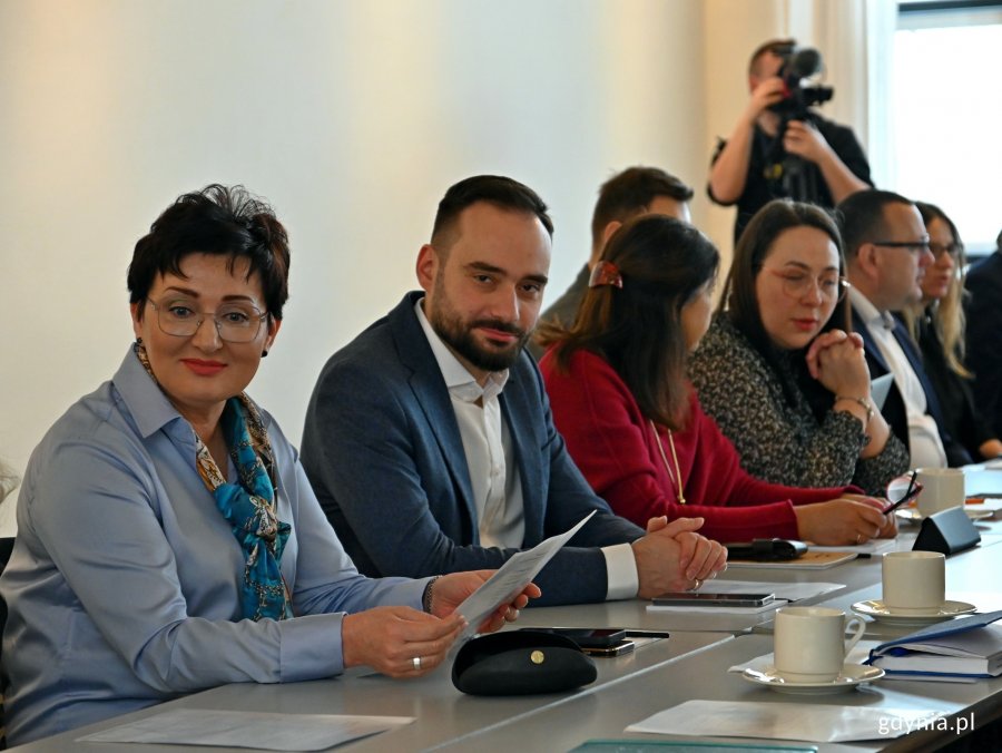Członkowie Komisji Edukacji Związku Miast Polskich podczas obrad w Gdyni 