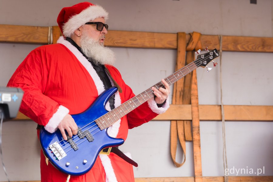 Przejazd przez Gdynię w ramach 23. edycji akcji &bdquo;Mikołaje na motocyklach&rdquo; (fot. Paweł Budziński)