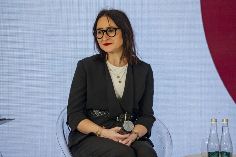 Karolina Zowczak – burmistrzyni miasta i gminy Osieck w panelu „Samo-rządne” podczas konferencji „Polka XXI wieku” 