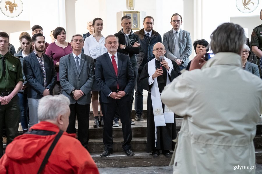 Gdyńskie śniadanie wielkanocne dla samotnych i potrzebujących, fot. Dawid Linkowski