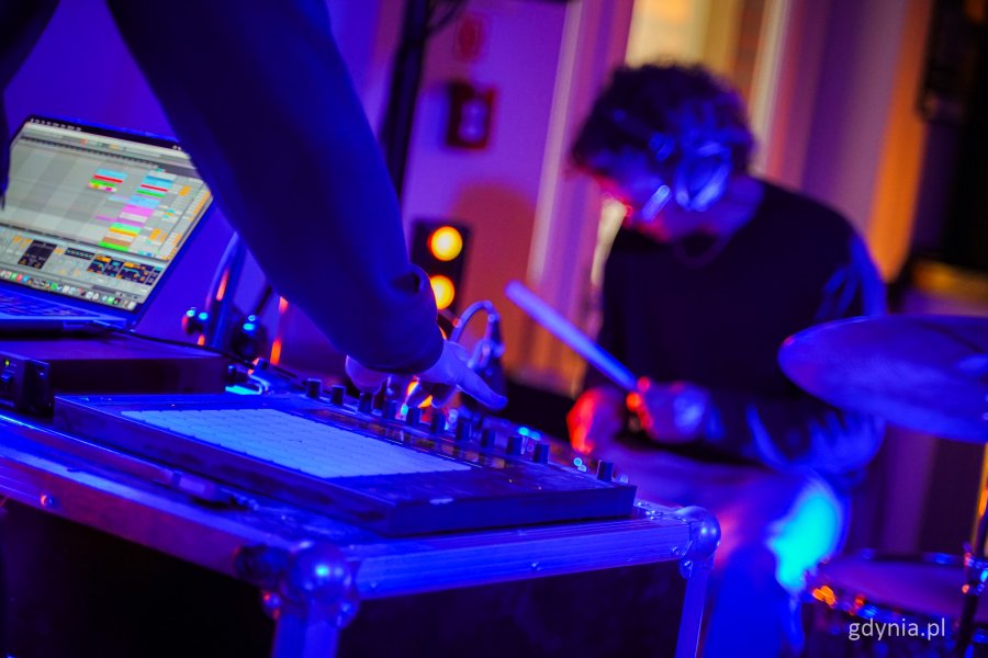 Noc Muzeów 2025 w Konsulacie Kultury – koncert zespołu Dawki (fot. Kamil Złoch)