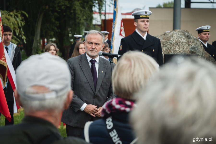 Podczas uroczystości głos zagrał prezydent Gdyni Wojciech Szczurek // fot. Kamil Złoch