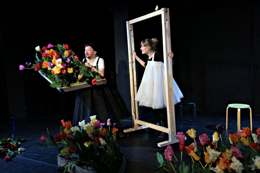 Anna Bochnak-Fryc i Piotr Rogalski podczas próby do spektaklu „Nie płacz i nie ucz się płakać” Teatru Stajnia Pegaza, który będzie można obejrzeć w Teatrze Gdynia Główna 