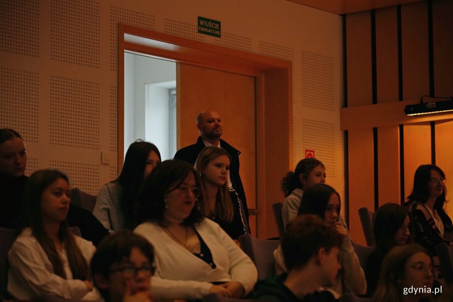 W konferencji „Głos młodych: sprawczość, prawa, przyszłość” wziął udział wiceprzewodniczący Rady Miasta Gdyni Ireneusz Trojanowicz 