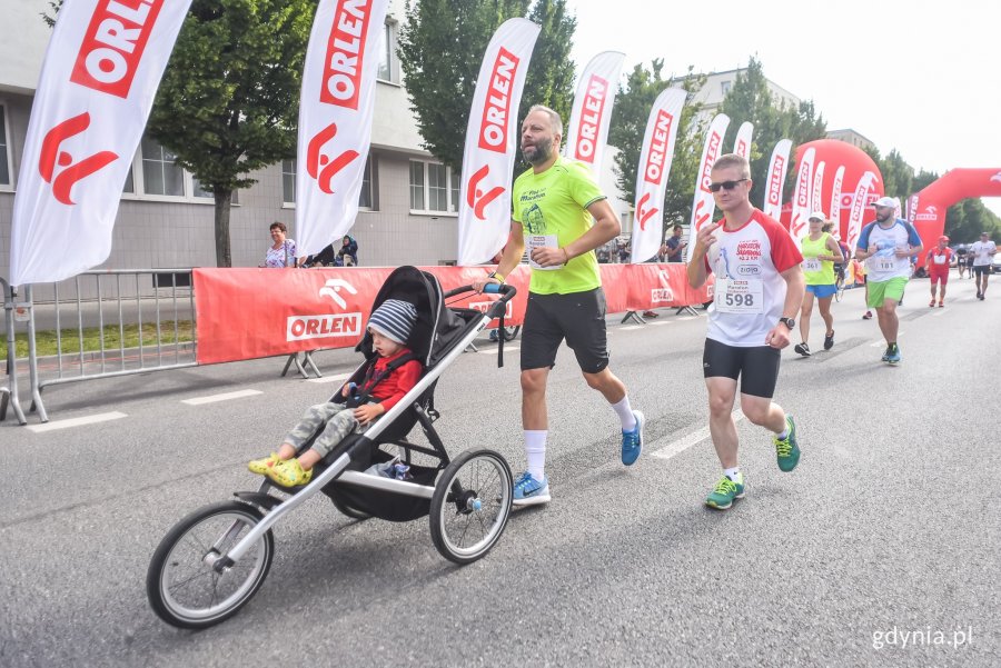 Maraton "Solidarności" przebiegł ulicami Gdyni // fot. Maciej Czarniak