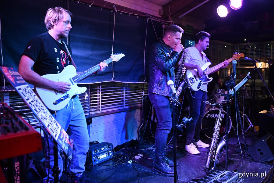 Na scenie Contrastu zagrał zesp&oacute;ł Nawrot Brothers 