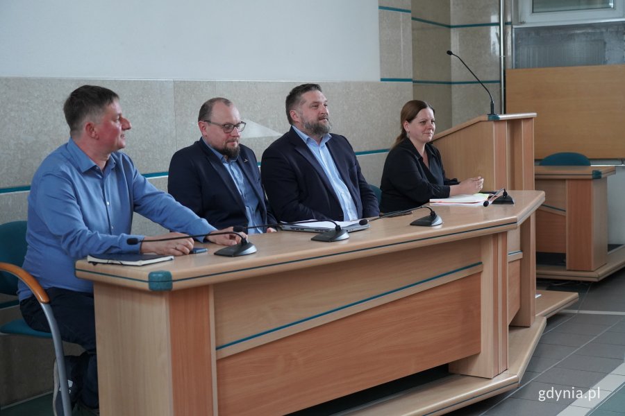 Na zdjęciu od lewej: Paweł Korycki, Mariusz Bzdęga, Tadeusz Szemiot i Aleksandra Kosiorek (fot. Karolina Szypelt)