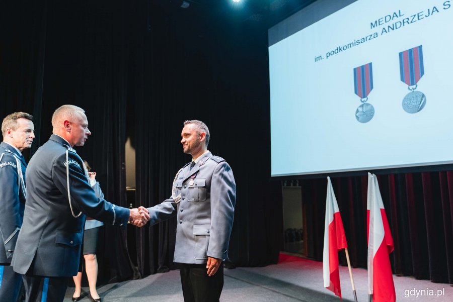 Święto Policji w Konsulacie Kultury w Gdyni, fot. Kamil Złoch