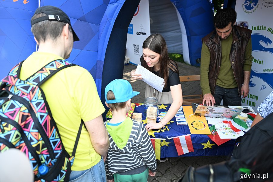 Piknik Europejski na Placu Wolnej Ukrainy w Gdyni (fot. Michał Puszczewicz)