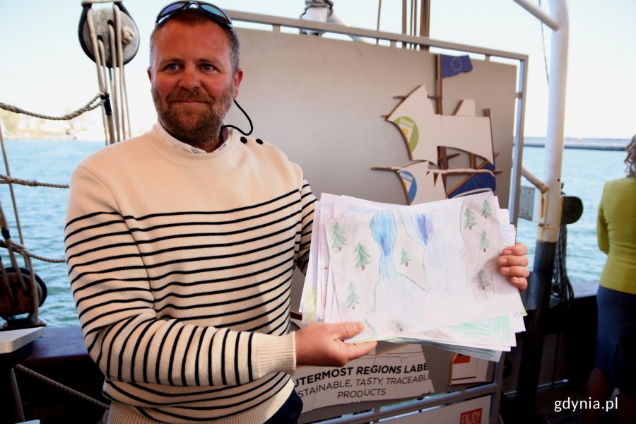 Inauguracja wystawy "Exotic Taste of Europe" Na zdjęciu: Mathieu Alluin, kapitan statku / fot. Paweł Kukla 