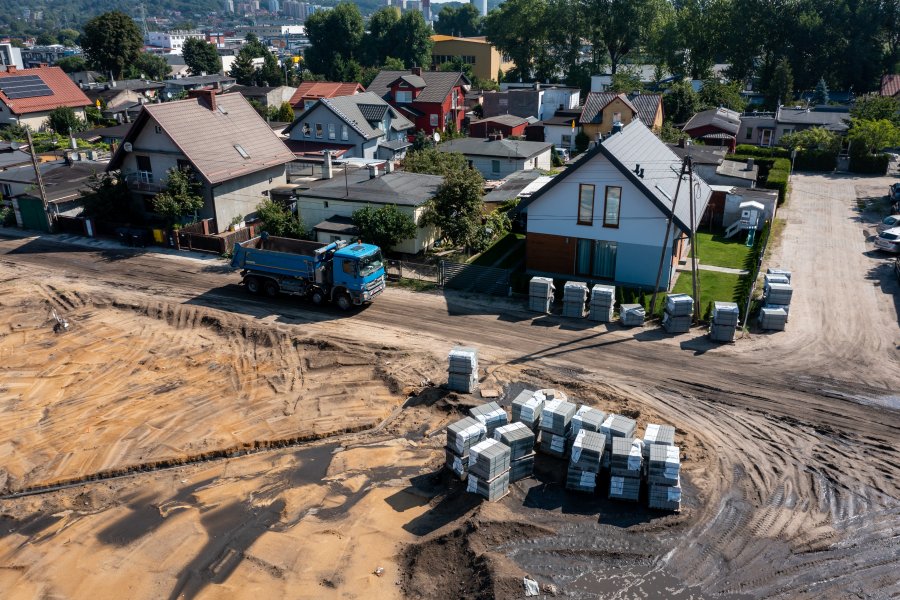 Przebudowa osiedla Meksyk na Chyloni. 28 lipca 2021 // fot. Laboratorium Innowacji Społecznych 