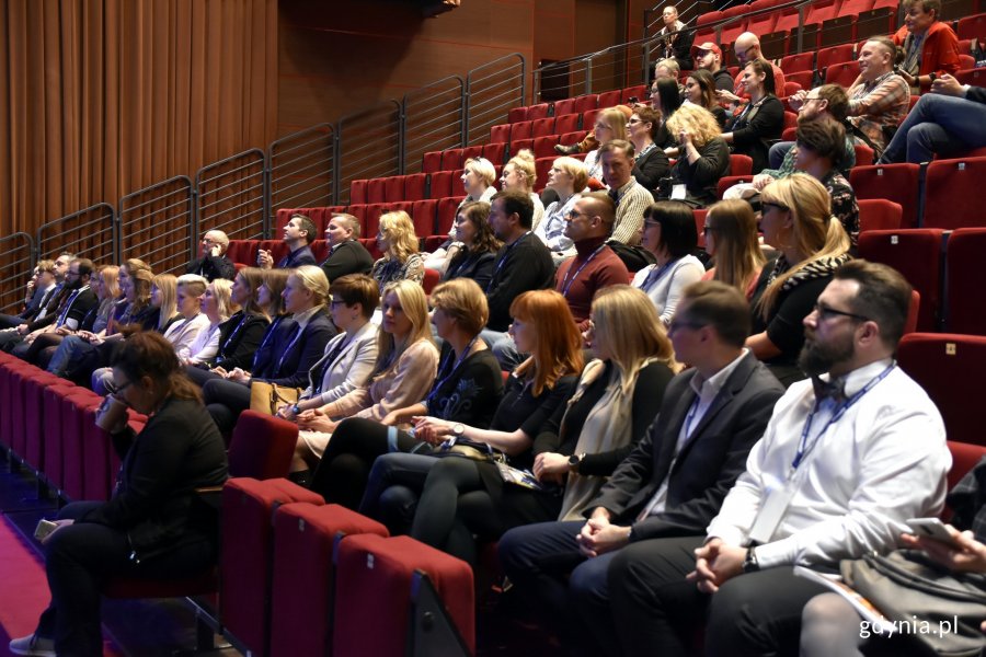Oficjalne rozpoczęcie imprezy "Spotkajkmy się w Gdyni" odbyło się w Teatrze Muzycznym im. Danuty Baduszkowej /fot. Paweł Kukla