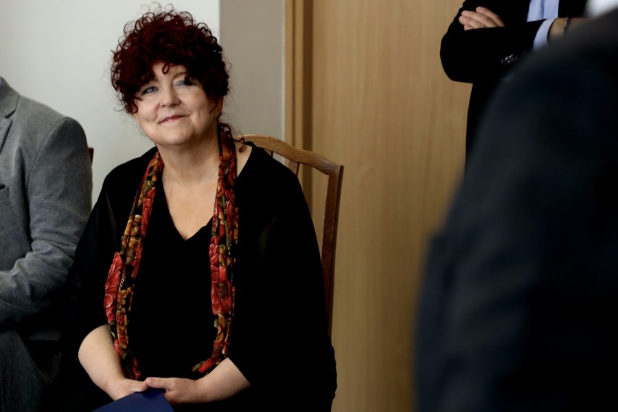 Naczelnik wydziału księgowości Beata Kosecka - uroczyste wręczenie nominacji dla kadry kierowniczej nowej struktury pionu skarbnika w Urzędzie Miasta Gdyni / fot. Paweł Marszałkowski