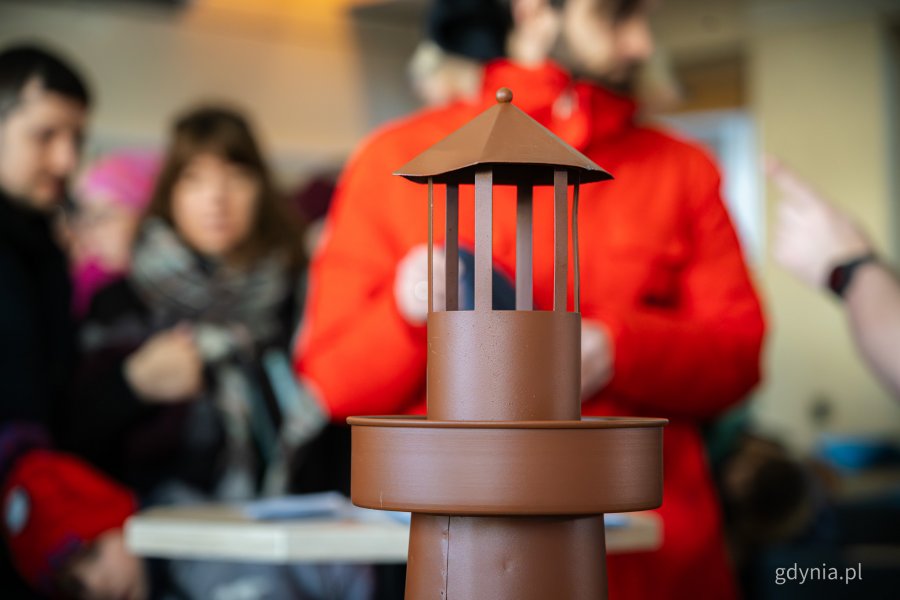 Gra miejska oparta na spektaklu &bdquo;Majka z Kajtkiem jadą trajtkiem&rdquo; (fot. Kamil Złoch)