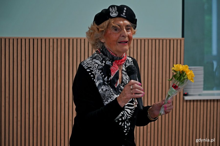 Krystyna Kodymowska – uczestniczka powstania warszawskiego przemawiająca podczas uroczystości z okazji 101. urodzin Krystyny Cembrzyńskiej-Piłat 