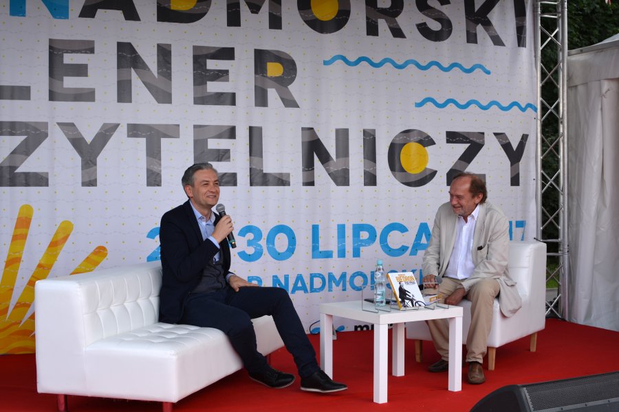Nadmorski Plener Czytelniczy 2017 spotkanie z Robertem Biedroniem, fot. Katarzyna Soszyńska