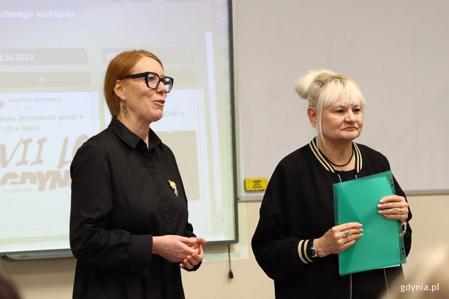 „Edukacja, Szkolnictwo Branżowe i Biznes” oraz GSDZ, na zdjęciu od lewej koordynatorka GSDZ Katarzyna Abramowicz, Naczelniczka Wydziału Edukacji Iwona Tanewska (fot. Katarzyna Balcerzak)