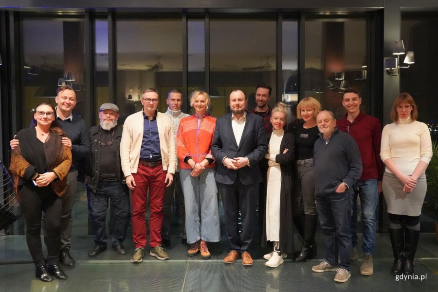 Na zdjęciu: dyrektor zarządzający ds. kultury i aktywności mieszkańców Mariusz Bzdęga, dyrektorka Muzeum Emigracji Karolina Matyjas-Grabowicz wraz z członkami Rady Kultury (fot. Magdalena Starnawska)