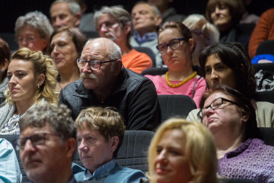 Przedpremierowy pokaz spektaklu "Biesiada u hrabiny Kotłubaj" odbył się w Gdyńskim Centrum Filmowym // fot. Anna Rezulak