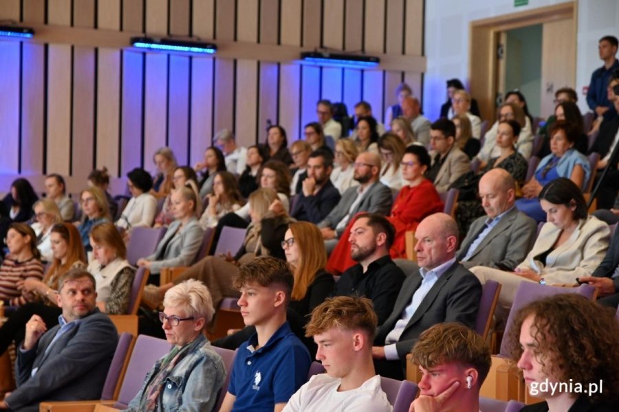 Forum Przedsiębiorstw w Gdyni corocznie przyciąga kilkuset uczestnik&oacute;w. (fot. Łukasz Kamasz)