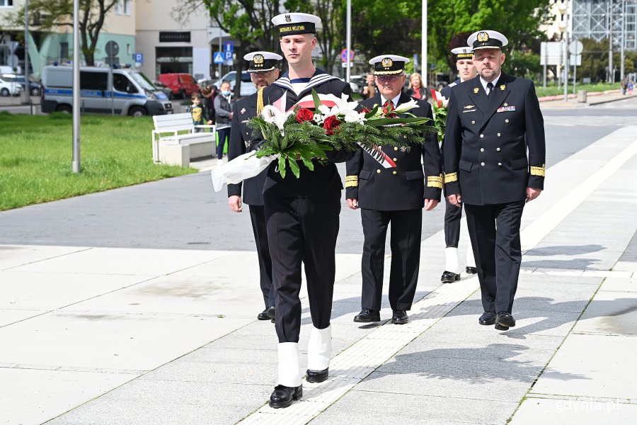Gdyńskie obchody Międzynarodowego Dnia Uczestników Misji Pokojowych ONZ oraz Dnia Weterana Działań Poza Granicami Państwa. Fot. Michał Puszczewicz