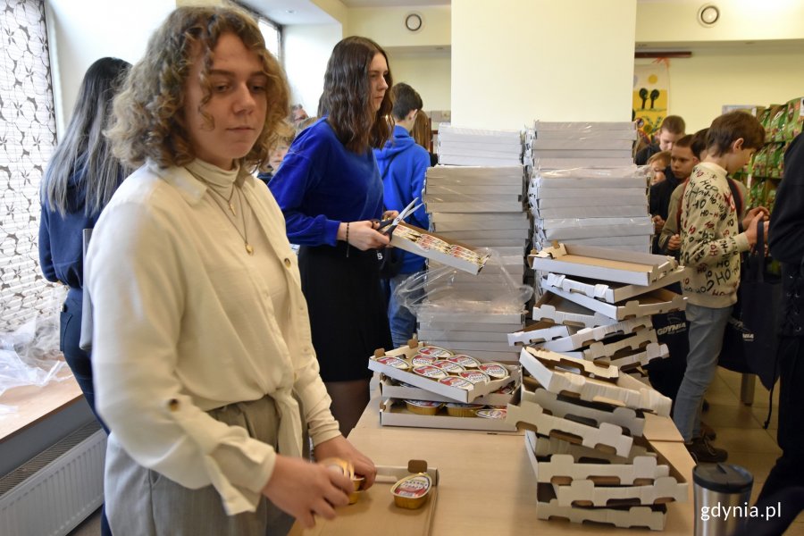 Świąteczne paczki dla potrzebujących gdynian już gotowe // fot. Magdalena Czernek