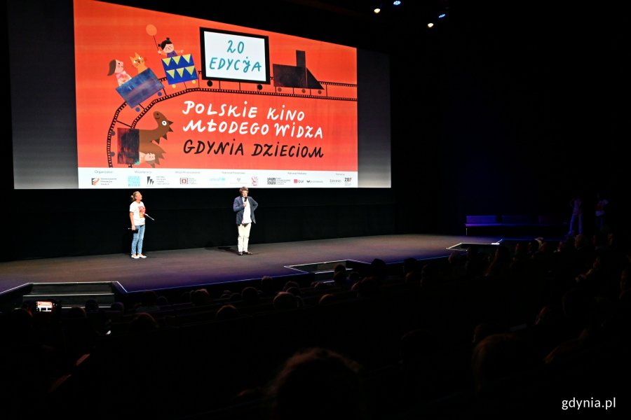 Grzegorz Łoszewski, prezes Stowarzyszenia Filmowców Polskich, podczas otwarcia 20. edycji sekcji „Gdynia Dzieciom” 