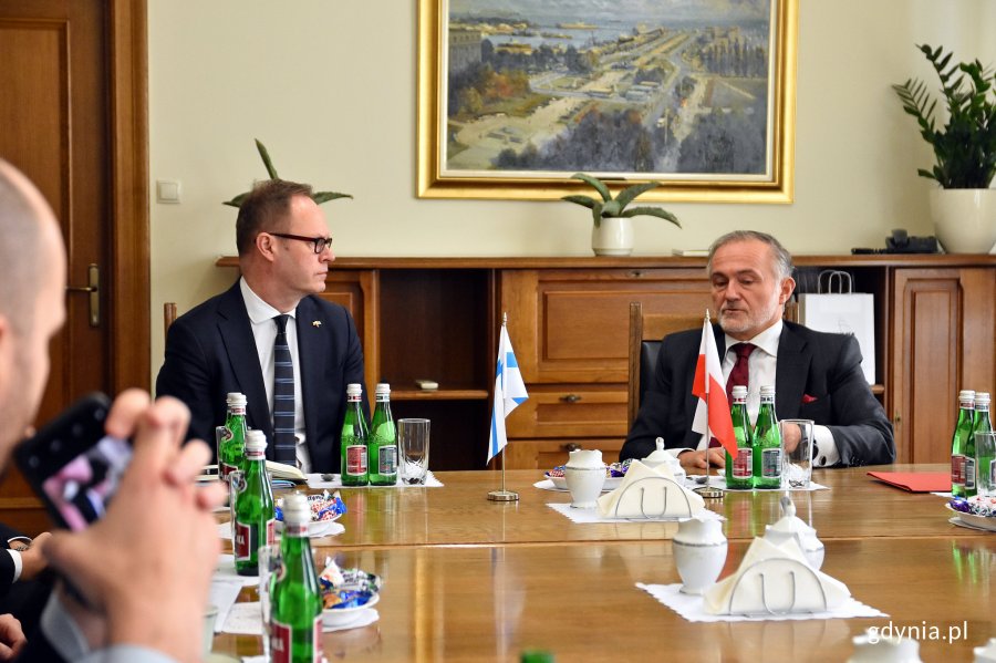 Ambasador Republiki Finlandii - Juha Tapio Ottman 26 lutego był gościem prezydenta Gdyni Wojciecha Szczurka // fot. Kamil Złoch