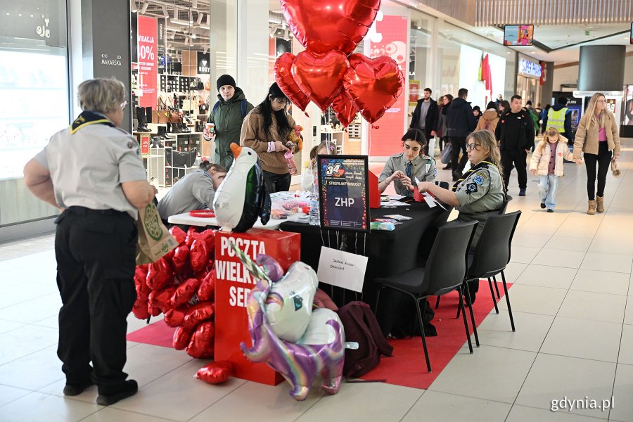 Harcerska Poczta Wielkich Serc w Centrum Riviera 