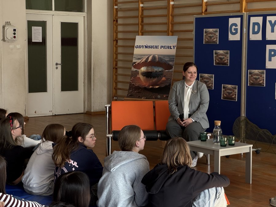 Aleksandra Kosiorek na spotkaniu z uczniami 