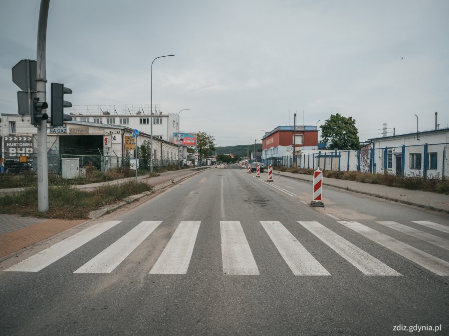infrastruktura drogowa przy wiadukcie drogowym na ul. Puckiej, fot. M.Mielewski //ZDIZ Gdynia