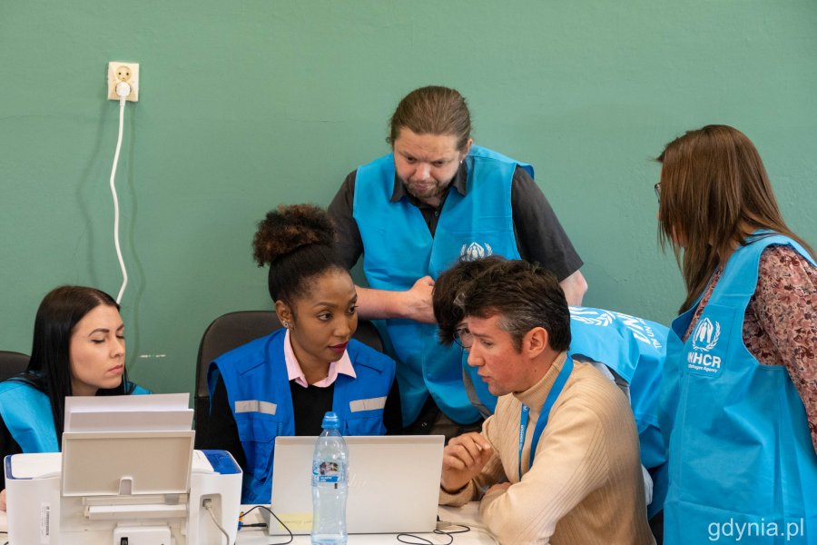 Christine Nikrote i zespół gdyńskiego punkty UNHCR // fot. Paweł Kukla