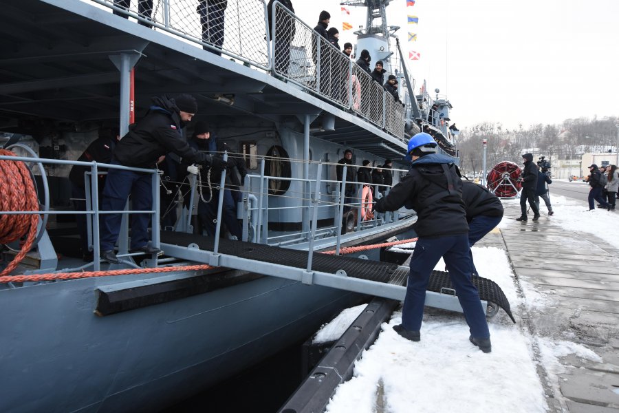 Wspólny rejs polskich i zagranicznych podchorążych na ORP Wodnik // fot. Lechosław Dzierżak