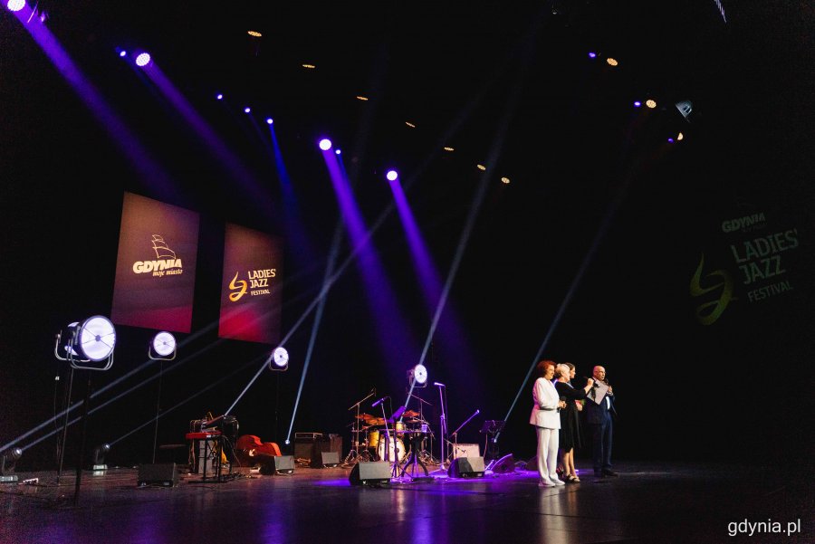 Ladies' Jazz Festival 2022 w Gdyni - koncertowy piątek na scenie Teatru Muzycznego w Gdyni, fot. Kamil Złoch