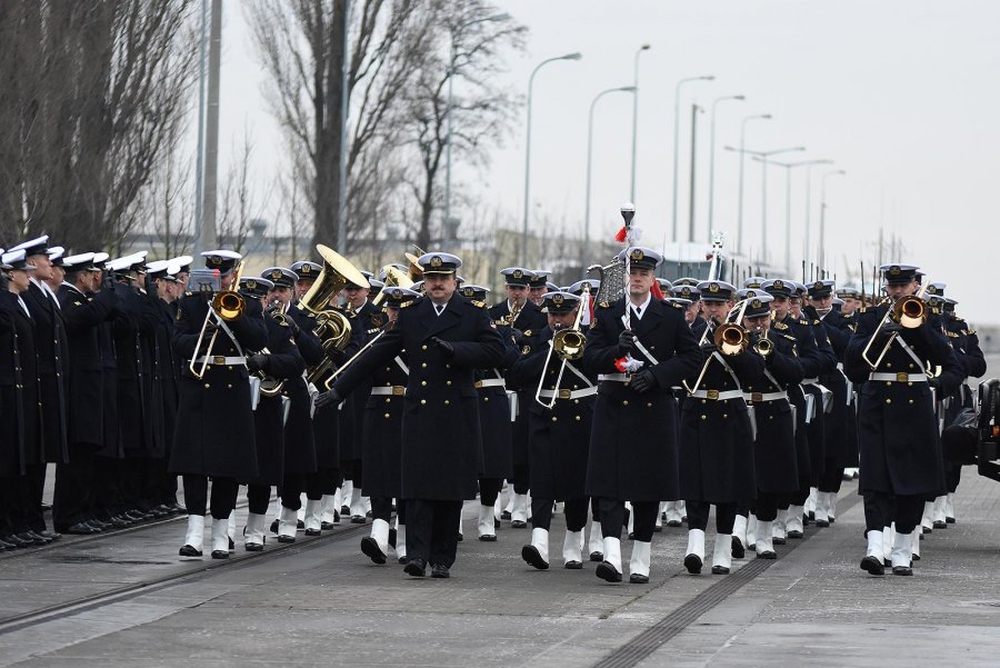 Uroczystość ostatniego opuszczenia bandery na ORP Kondor / fot. Michał Puszczewicz