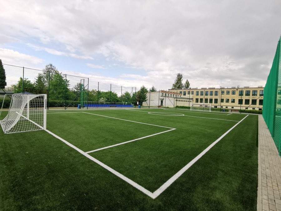 zdjęcie boiska przy ulicy Halickiej //fot. Zuzanna  Kasprzyk/Gdynia Edukacyjna