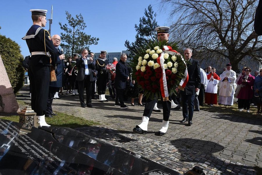 Społeczne obchody 8. rocznicy katastrofy smoleńskiej // fot. Michał Puszczewicz